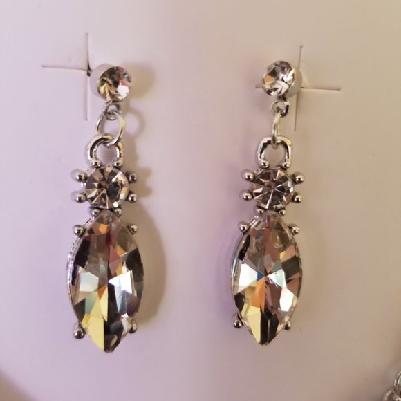 Crystal Rhinestones Necklace & Earrings Set - Wedding - Black TIe - Formal - Picture 9 of 11